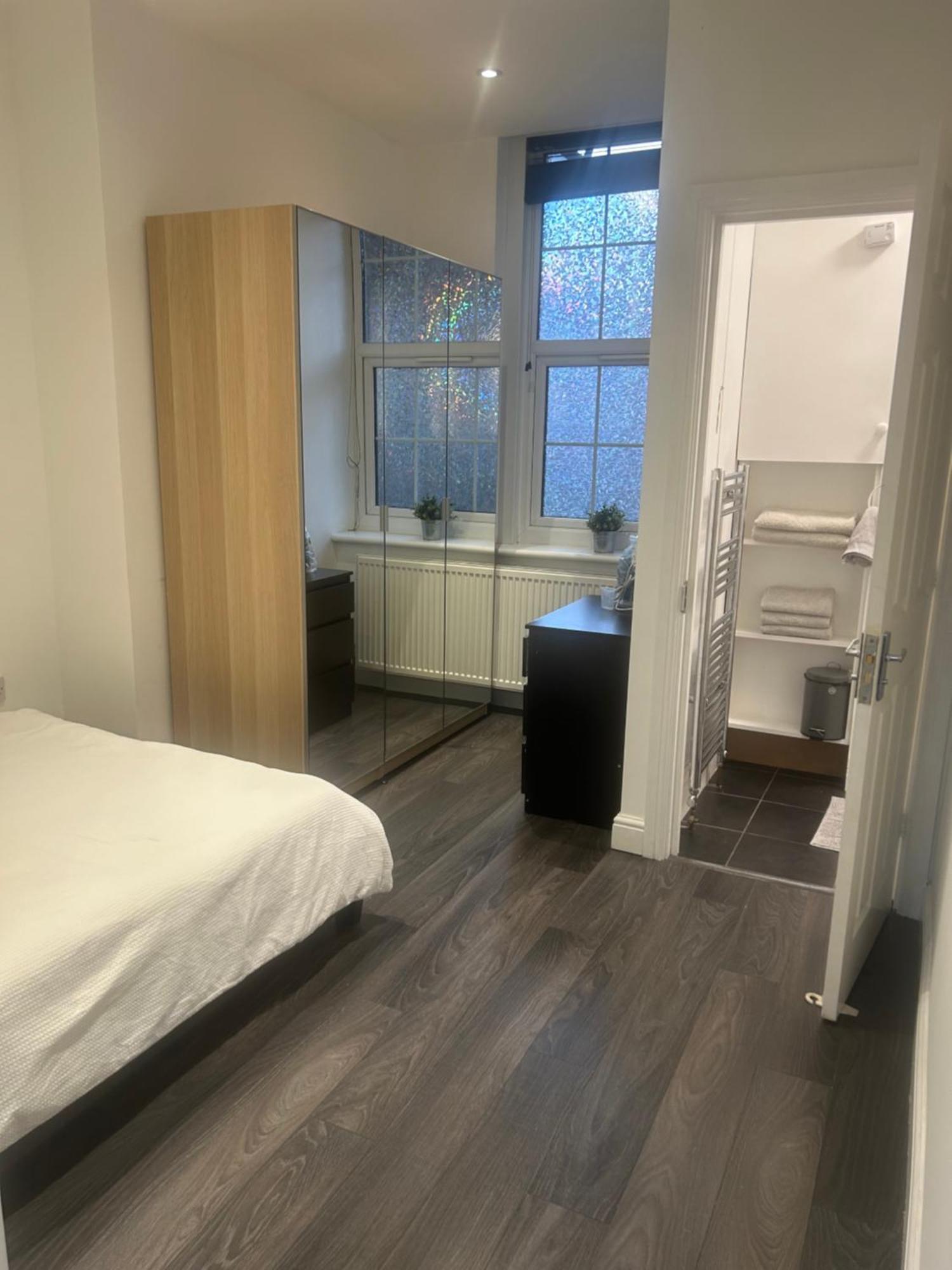 Cozy And Convienient Apartment